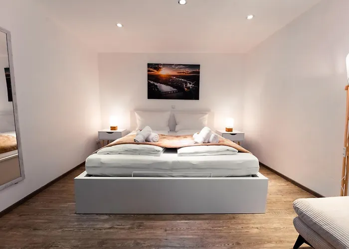 דירה Moderne Stadtwohnung An Der Fussgaengerzone, Smart Tv, Kingsize-bett, Couch, Kueche *