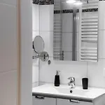 Moderne Stadtwohnung An Der Fussgaengerzone, Smart Tv, Kingsize-bett, Couch, Kueche Passau