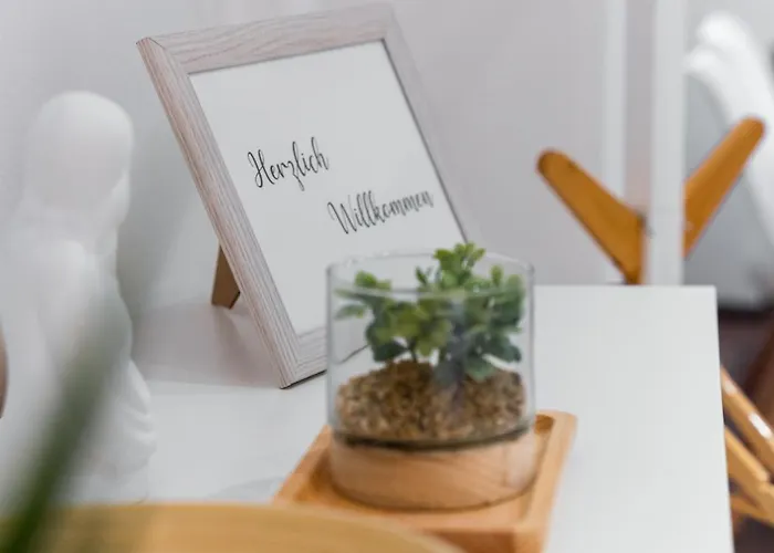 Moderne Stadtwohnung An Der Fussgaengerzone, Smart Tv, Kingsize-bett, Couch, Kueche